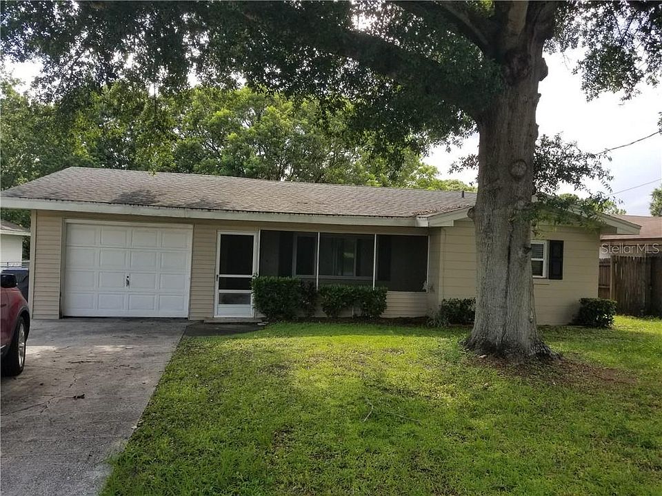 1st image of 109 Volusia Dr SE