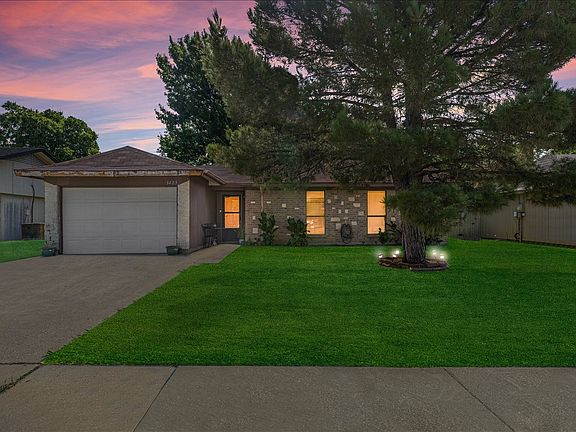 3rd image of 3423 Hickory Hill Dr