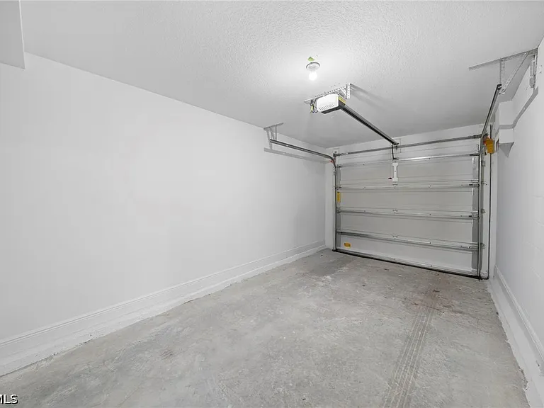 15121 Piping Plover Ct — Photo 33