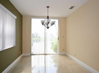 10700 NW 12th Dr #10700, Plantation, FL 33322