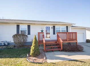 2845 W 63rd St, Davenport, IA 52806
