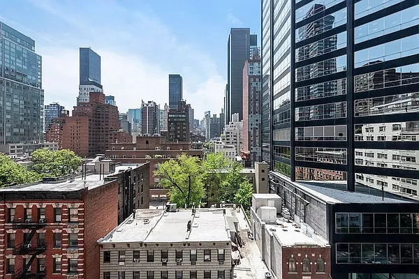 Rented by Douglas Elliman | media 8
