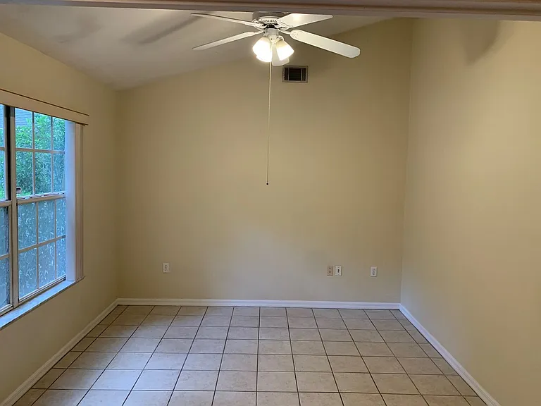 10617 SW 55th Pl — Photo 8
