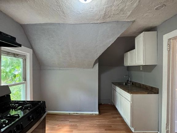3rd image of 53 Hedden Ter Floor 3