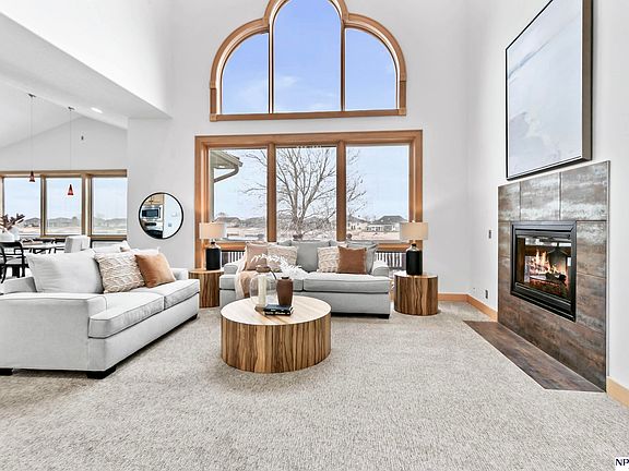 4th image of 28001 Heron Cir