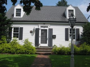 81 Pearl St, Meriden, CT 06450
