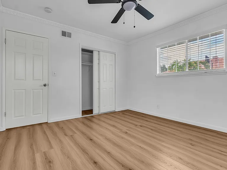 2502 S Olive St — Photo 19