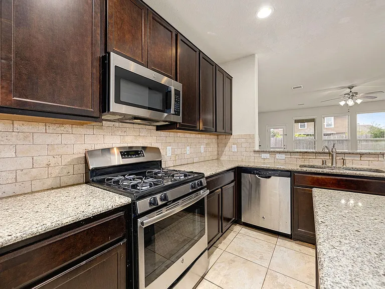29322 Indian Clearing Trl — Photo 17