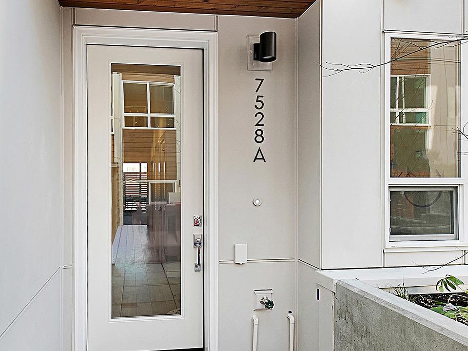 1st image of 7528A 15th Ave NW