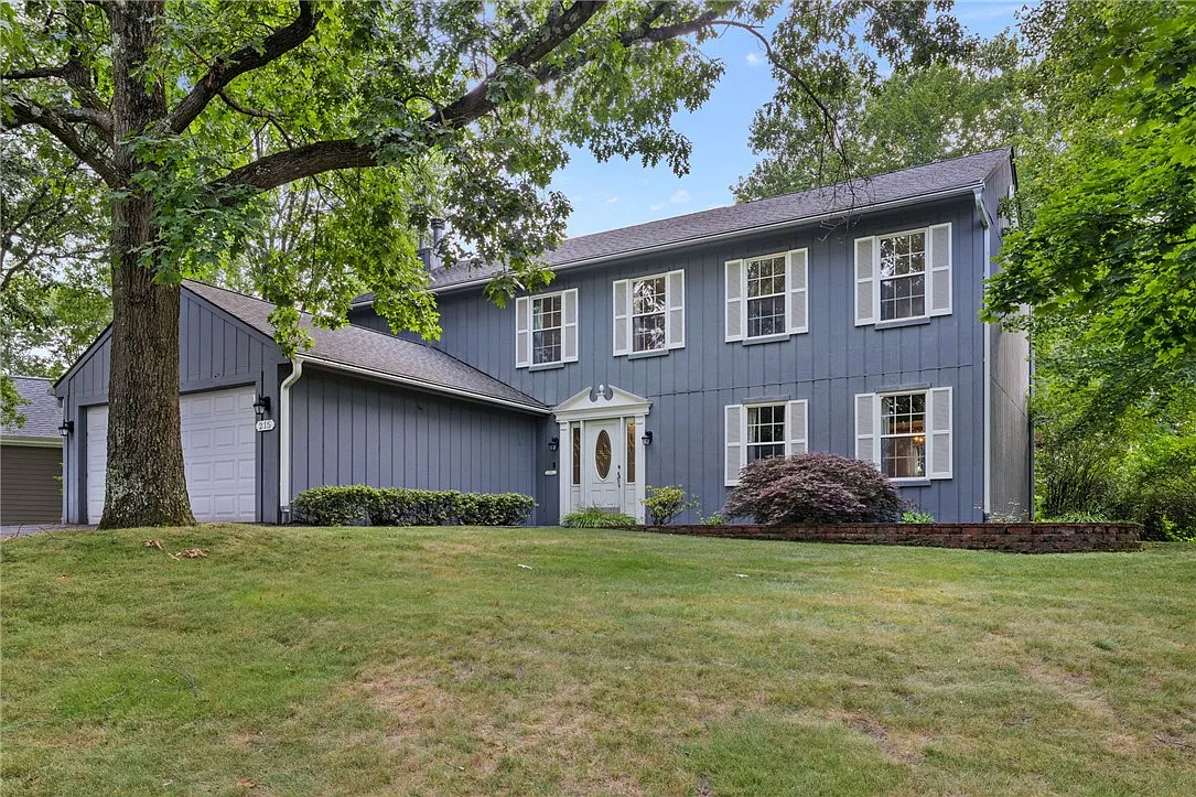 215 Lafayette Dr photo 1