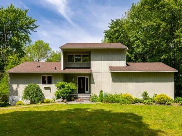 226 Rombout Road, Pleasant Valley, NY 12569