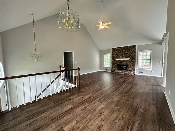 4th image of 5885 Sarah Orr Ln