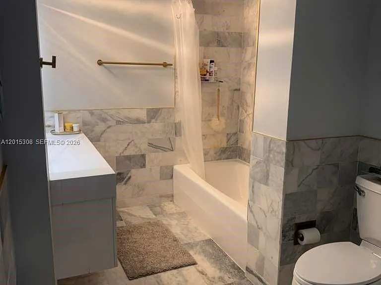 500 Three Islands Blvd #106 — Photo 9