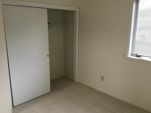 100 E Shaffer Rd, Aliquippa, PA 15001