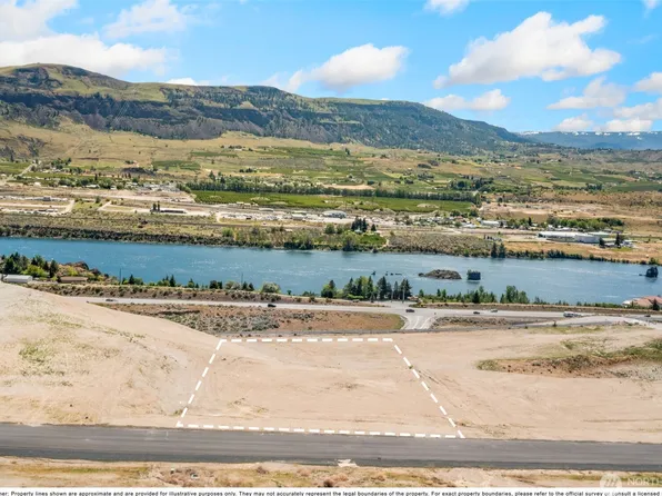 161 S Valiant Drive #21, East Wenatchee, WA 98802