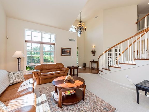 5th image of 6365 Brookview Dr