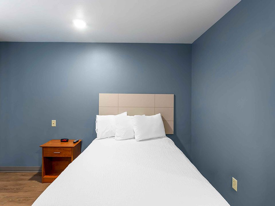 Studio Suite - 1 Full Bed