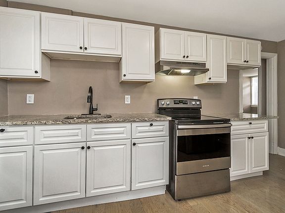 4th image of 30 Main St #4