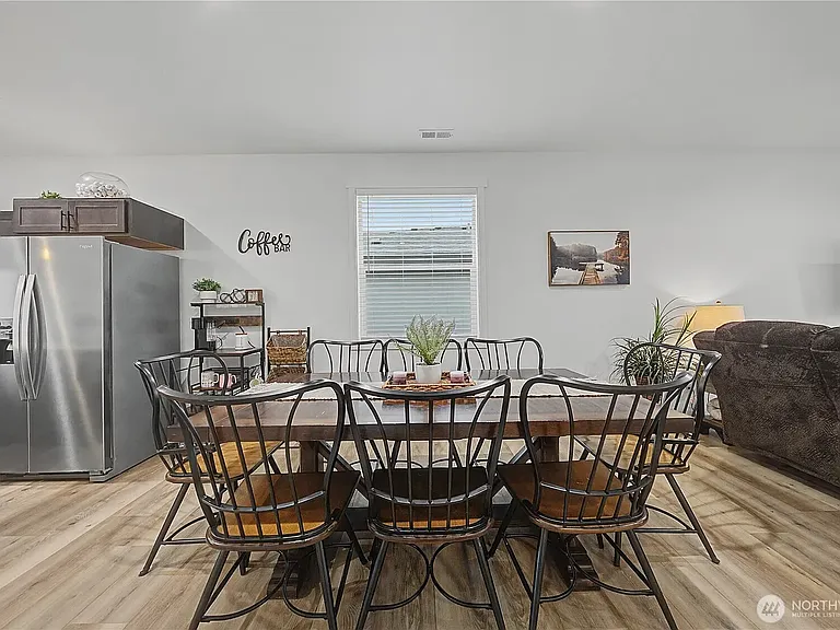 6697 Club House Dr SE — Photo 10