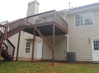 1060 Fountain Glen Dr, Lawrenceville, GA 30043