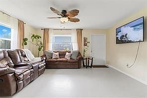 4th image of 3424 Bacom Point Rd