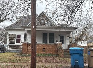 1100 N 3rd St, Springfield, IL 62702