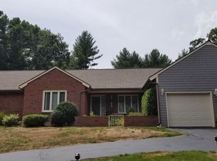 13 Jefferson Rd, Westford, MA 01886