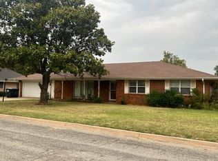 225 S 27th St, Enid, OK 73701