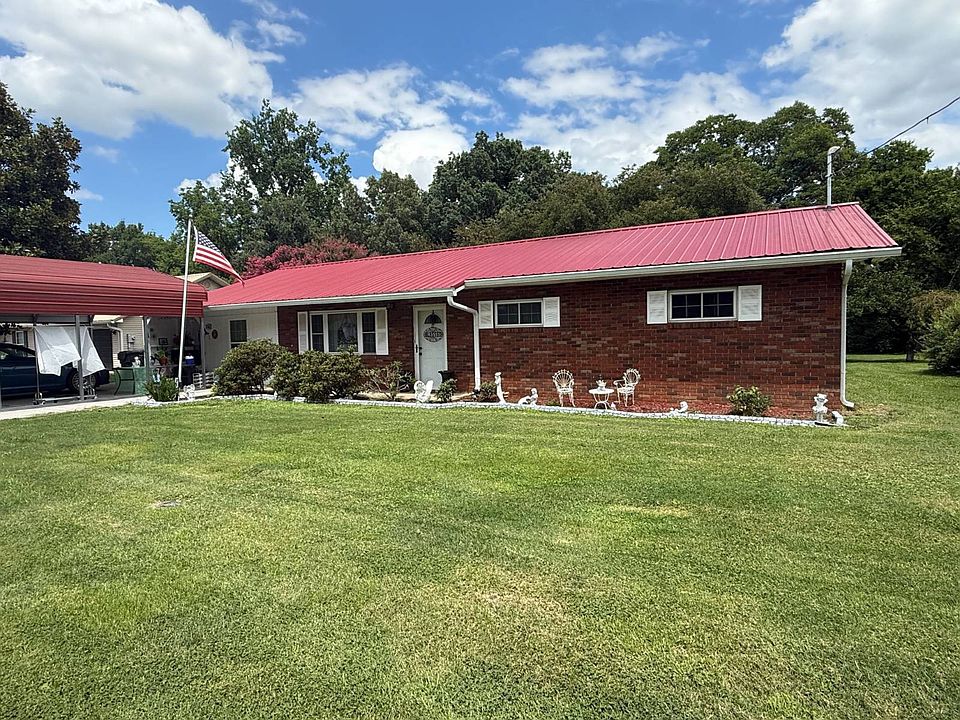 2nd image of 324 Fenway Dr