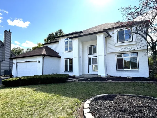1N286 Redwing Dr, Carol Stream, IL 60188