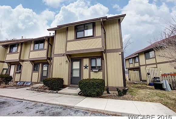 1st image of 9 Greentree Cir