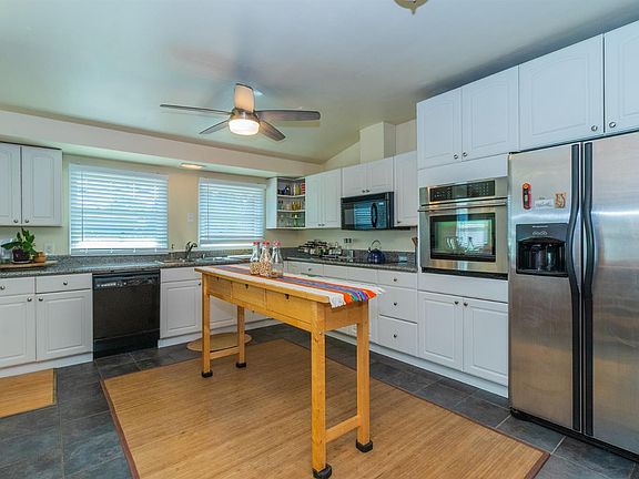 2nd image of 3611 N Fruit Ave