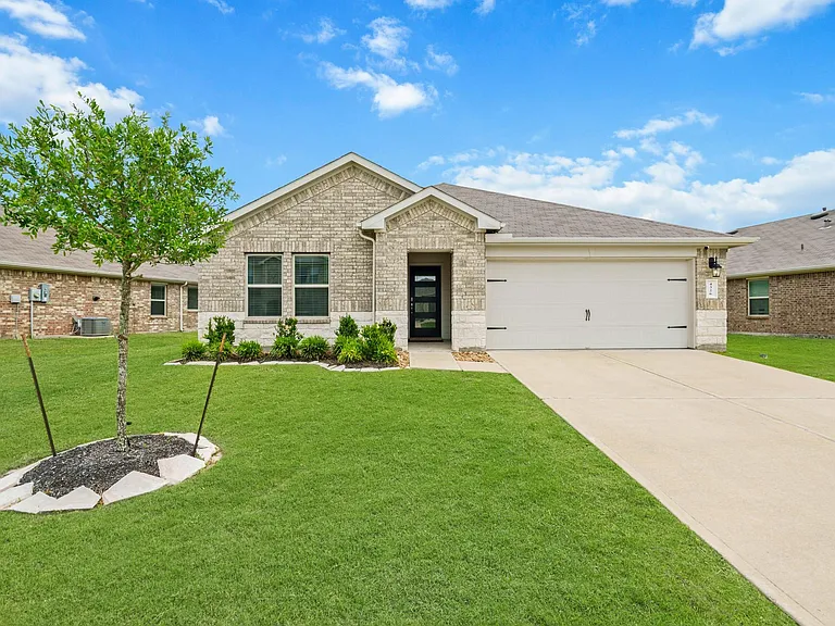 4326 Orsini Ln — Photo 2
