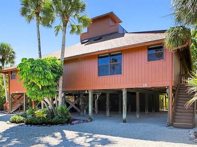 1st image of 1811 Olde Middle Gulf Dr #18