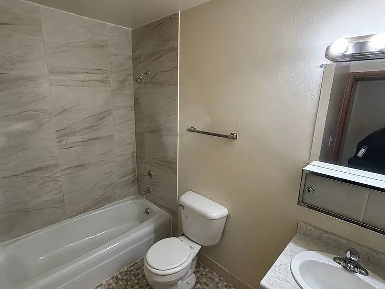 5650 W Wahner Ave #216 — Photo 13