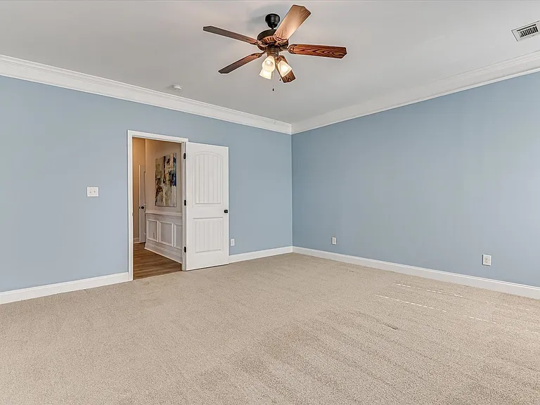 406 Saterlee Ct — Photo 28