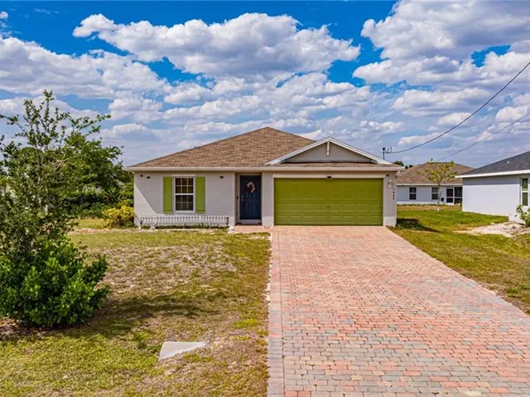 1607 NE 35th LN, CAPE CORAL, FL 33909