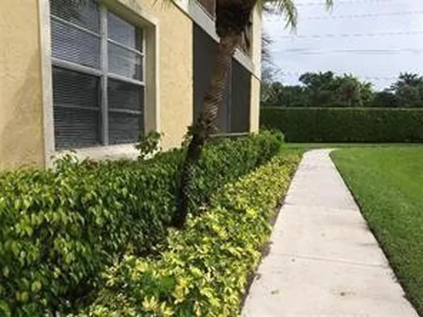 1227 SW 46th Ave APT 303, Pompano Beach, FL 33069