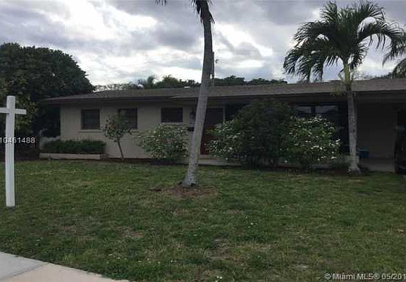 Home For Sale In LAWN ACRES