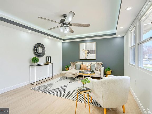 5th image of 3750 Trent Rd