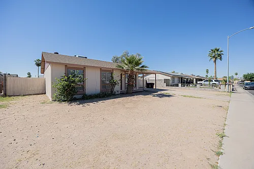 8821 W Sahuaro Dr Photo 1