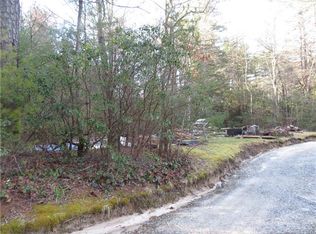 123 W Butternut Ln, Sapphire, NC 28774