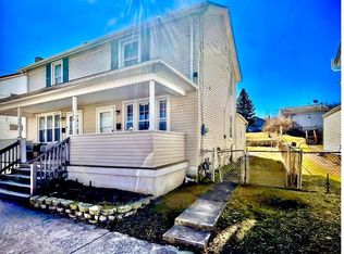 424 E Cranberry Ave, Hazleton, PA 18201
