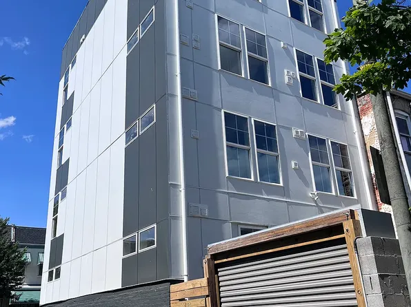 712 Girard St NW Room 3, Washington, DC 20001