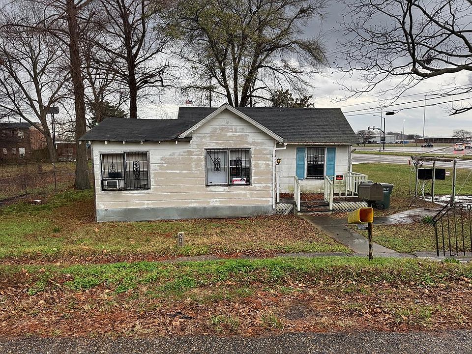 1st image of 623 S Main St