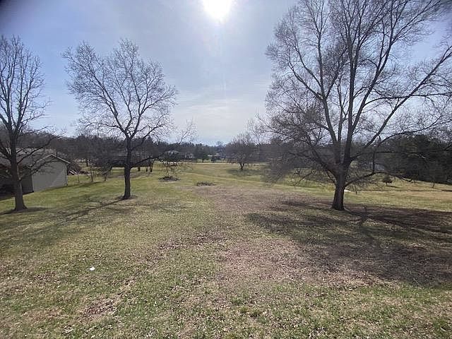 1st image of 11831 Bowen Pkwy