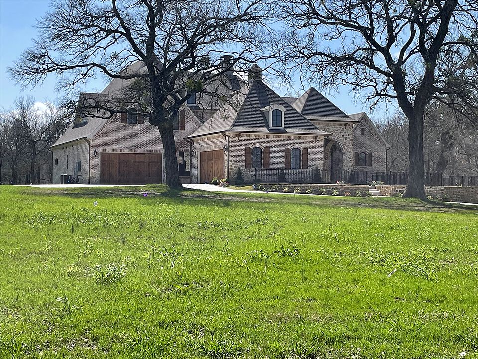 1st image of 90 Woodland Hills Dr