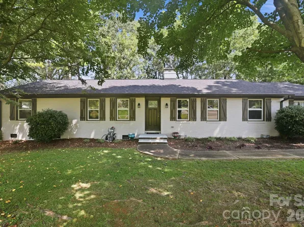 1053 Christopher Cir, Rock Hill, SC 29730