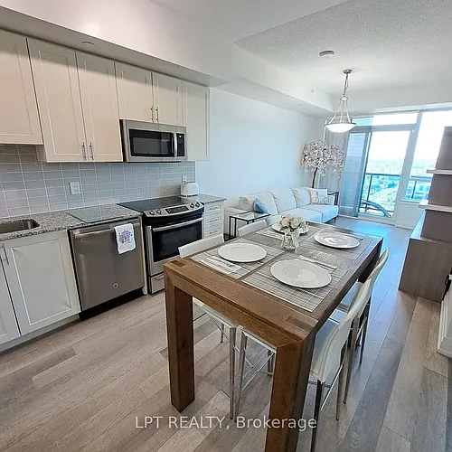 7165 Yonge St #2301 Photo 1