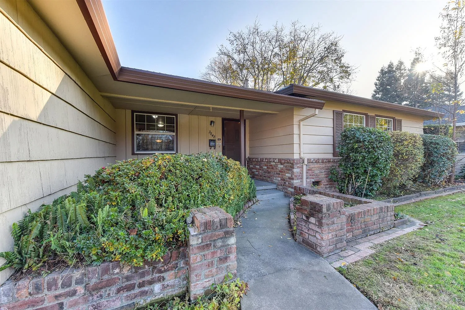 3848 El Ricon Way photo 1